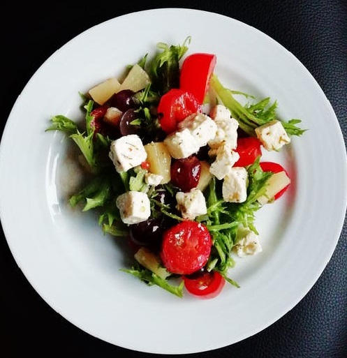 Is it healthy to eat salads every day - write to aspire